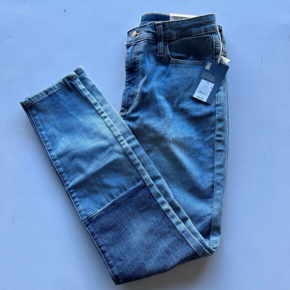 Universal Thread Women's High-Rise Skinny Patched Jeans Light Wash 10 - Picture 2 of 5